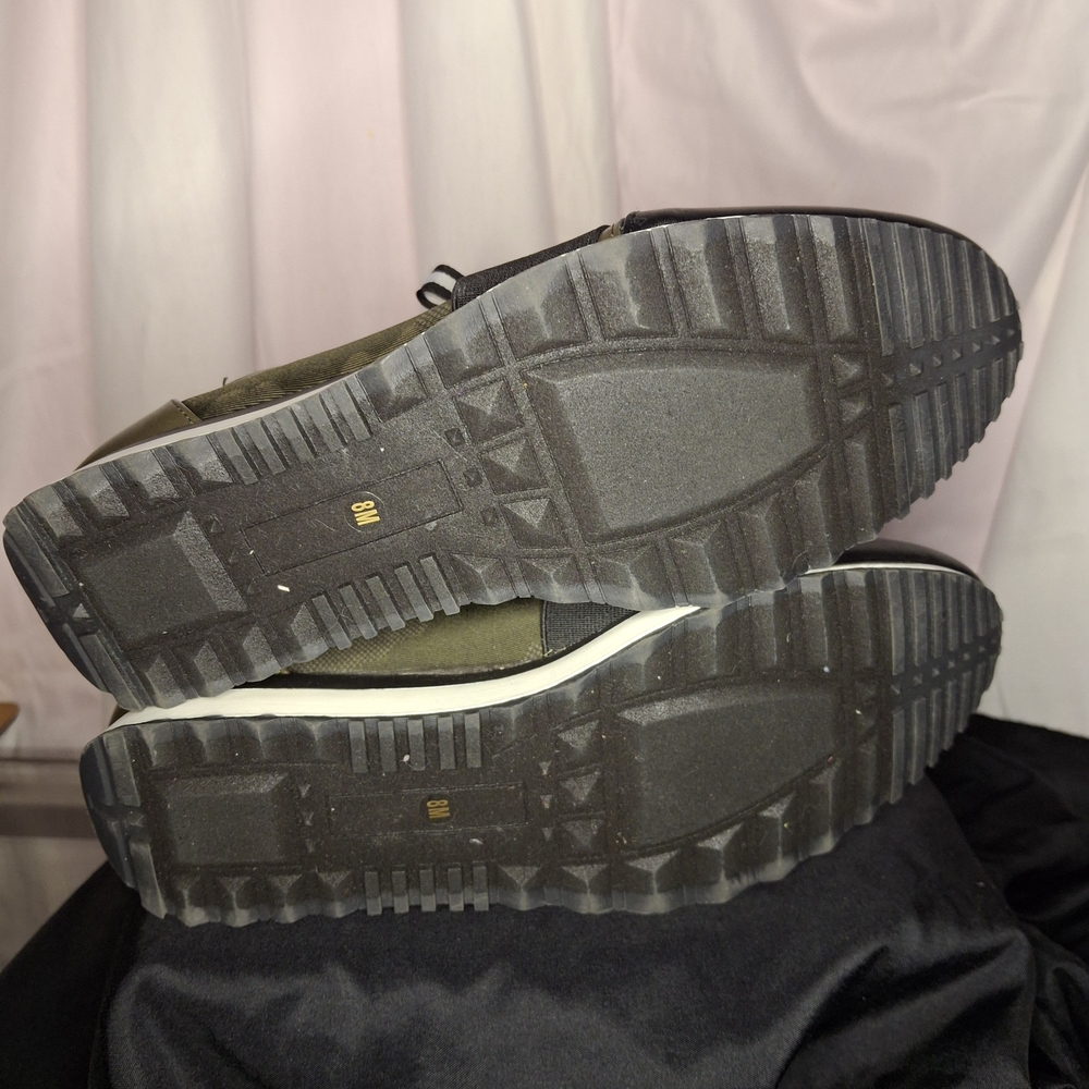 Steve Madden Women Black and Olive Sneakers - Picture 2 of 3